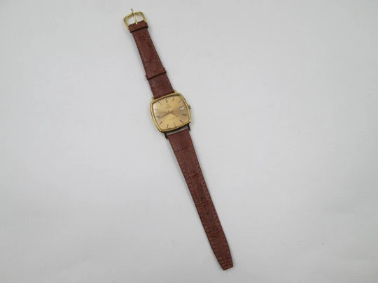 Omega Genève. Chapado oro 20 micras y acero. Automático. Calendario. Correa. 1970 Omega Genève. Chapado oro 20 micras y acero. Automático. Calendario. Correa. 1970