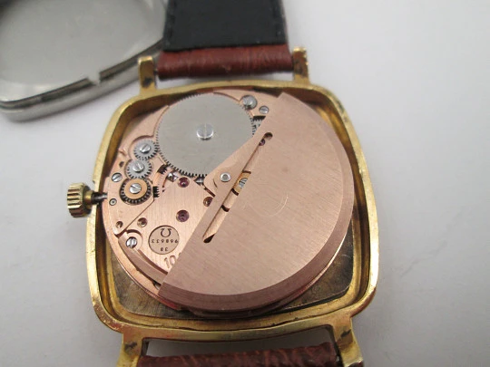 Omega Genève. Chapado oro 20 micras y acero. Automático. Calendario. Correa. 1970