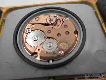 Omega Genève. Chapado oro 20 micras y acero. Cuerda. Dial Ojo Tigre