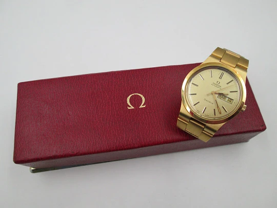 Omega Geneve. Gold plated & steel. Automatic. Calendar. Bracelet. 1970's