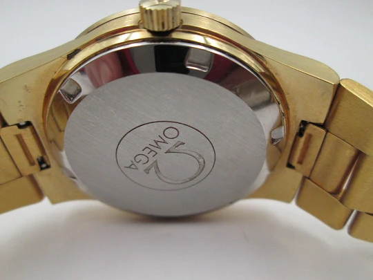 Omega Geneve. Gold plated & steel. Automatic. Calendar. Bracelet. 1970's