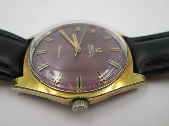 Omega Genève. Stainless steel & gold plated. Automatic. 1970's. Purple dial