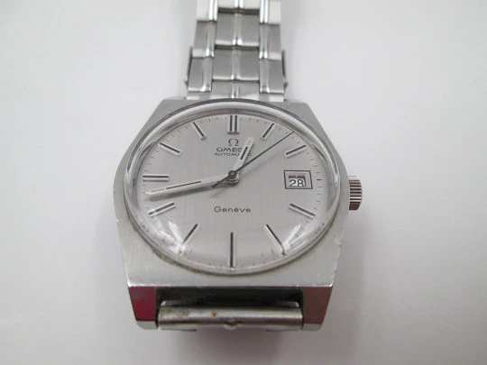 Omega Genève. Stainless steel. 1970's. Date. Automatic. Bracelet. Swiss