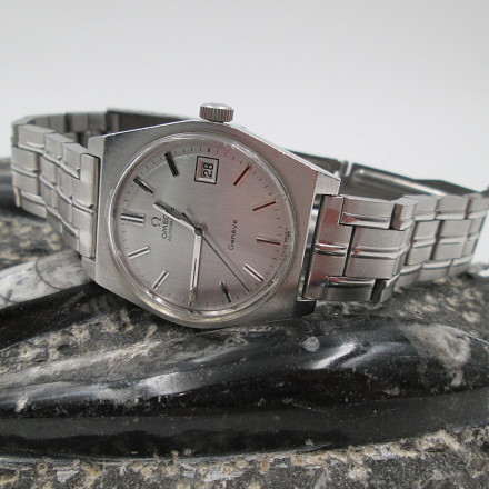 Omega Geneve Stainless Steel 1970s Date Automatic El