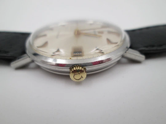 Omega Genève. Stainless steel. Manual wind. Calendar. Leather strap. Swiss. 1960's