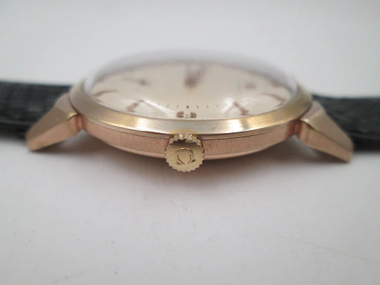 Omega Jumbo Calatrava. Chapado en oro rosa 80 micras. Cuerda manual. 1950. Suiza