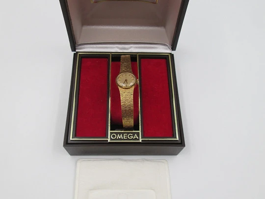 Omega ladie's watch. 20 micron gold plated & steel. Manual wind. Box. 1970's