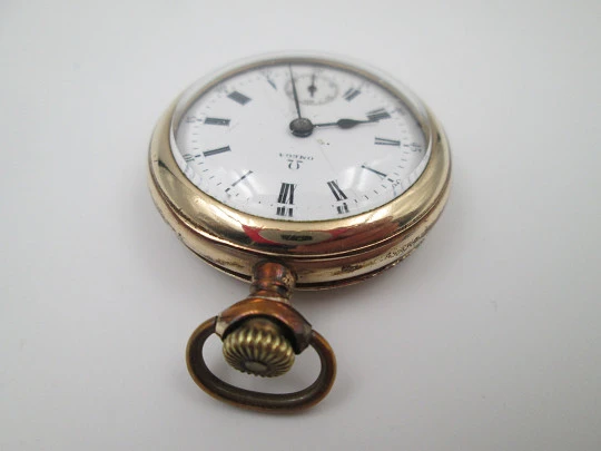 Omega lepine. Metal chapado oro. Cuerda remontoir. Esfera porcelana. Suiza. 1900