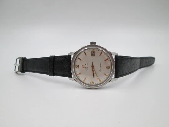 Omega Seamaster automatic men's watch. Stainless steel. Calendar. Strap. 1960's