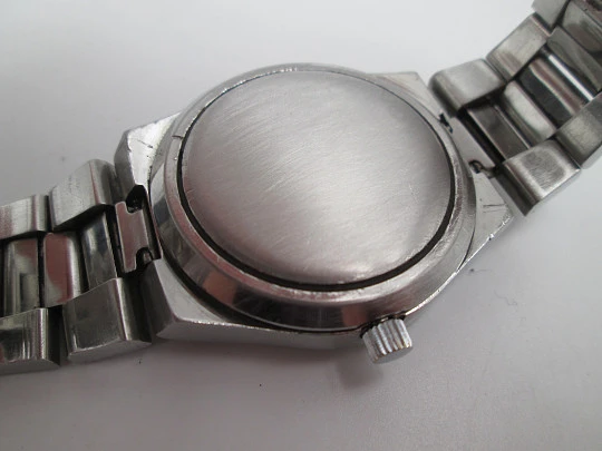 Omega Seamaster Cosmic 2000. Acero inoxidable. Automático. Calendario. Brazalete Omega Seamaster Cosmic 2000. Acero inoxidable. Automático. Calendario. Brazalete