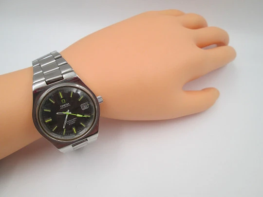 Omega Seamaster Cosmic 2000. Stainless steel. Automatic. Calendar. Bracelet. 1970's Omega Seamaster Cosmic 2000. Stainless steel. Automatic. Calendar. Bracelet. 1970's