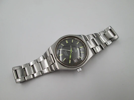 Omega Seamaster Cosmic 2000. Stainless steel. Automatic. Calendar. Bracelet. 1970's Omega Seamaster Cosmic 2000. Stainless steel. Automatic. Calendar. Bracelet. 1970's