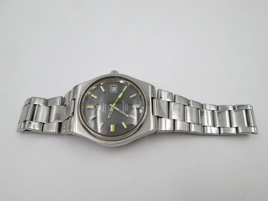 Omega Seamaster Cosmic 2000. Stainless steel. Automatic. Calendar. Bracelet. 1970's Omega Seamaster Cosmic 2000. Stainless steel. Automatic. Calendar. Bracelet. 1970's