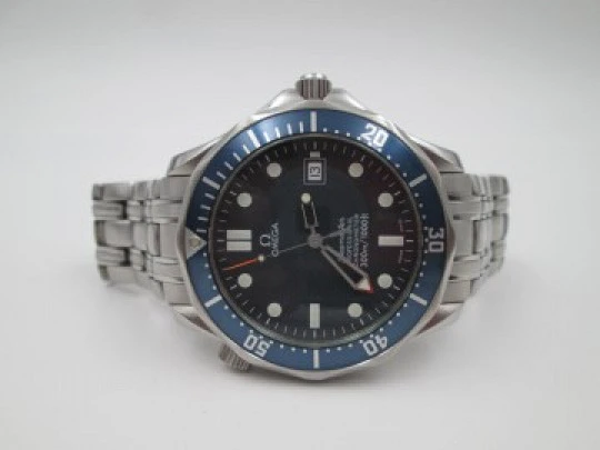 Omega Seamaster Professional Diver cronómetro James Bond 300 metros