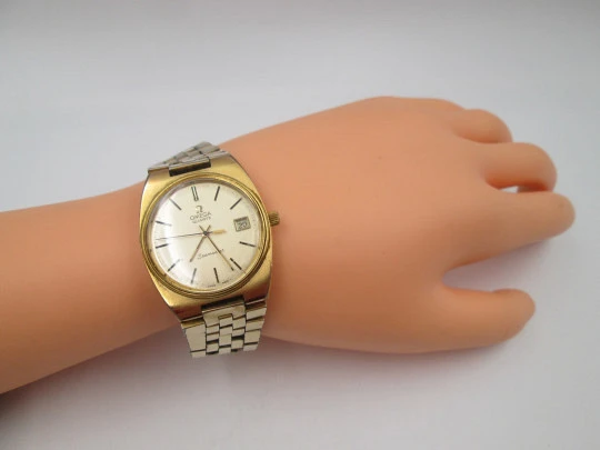 Omega Seamaster. Acero y chapado oro. Cuarzo. Brazalete. Calendario. Suiza. 1970
