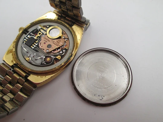 Omega Seamaster. Steel and gold plated. Bracelet. Quartz. Calendar. Swiss. 1970's