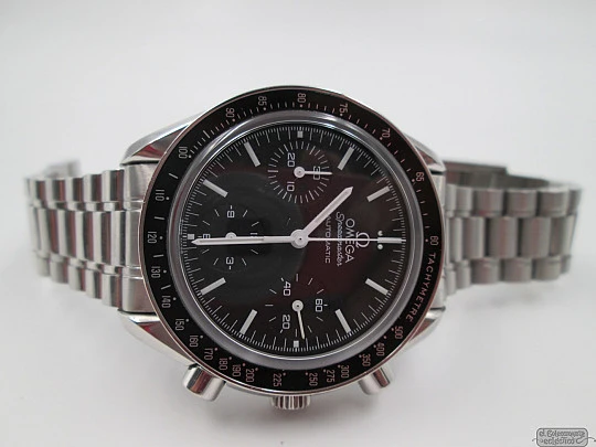 Omega Speedmaster automatic chronograph. Black dial. Bracelet. Steel