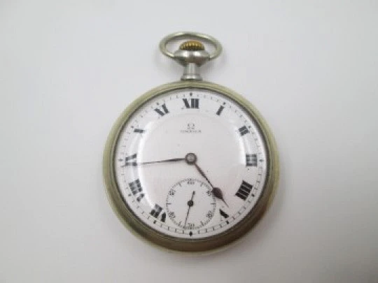 Omega. Metal blanco. Segundero. Cuerda remontoir. Lepine. 1920