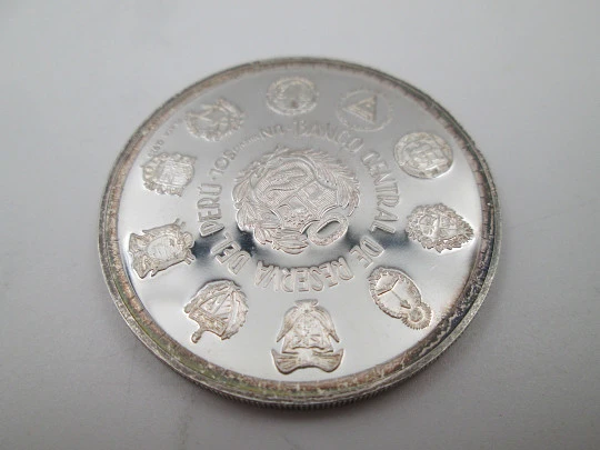 One new sol coin. Central Bank of Peru. 925 sterling silver. Animals in extinction. 1994