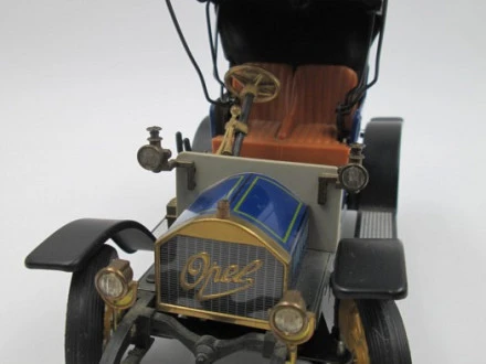 Opel Schuco 1228 Doktorwagen Tinplate And Plastic 1960's
