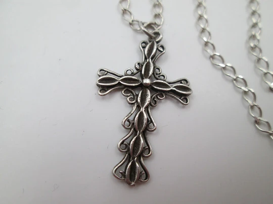 Openwork cross pendant with links chain. 925 sterling silver. Spring ring clasp. 1990's. Spain