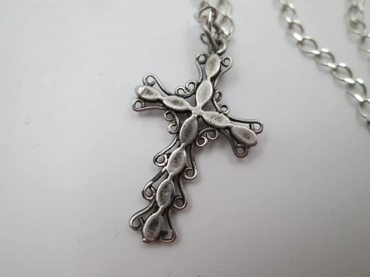 Openwork cross pendant with links chain. 925 sterling silver. Spring ring clasp. 1990's. Spain