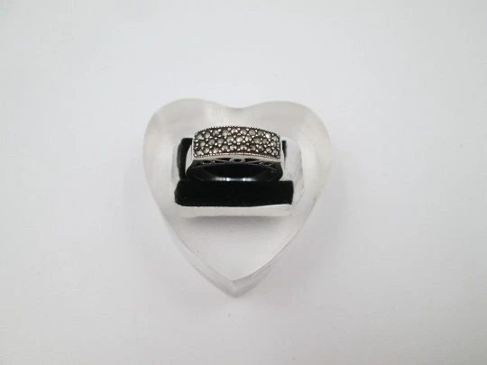Openwork women's ring. 925 sterling silver. Marcasites front. Europe. 1980's