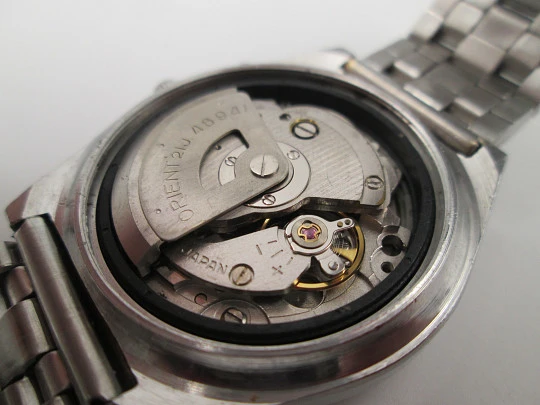 Orient Crystal 3 Stars. Acero. Dial texturizado verde. Calendario. Automático. Brazalete Orient Crystal 3 Stars. Acero. Dial texturizado verde. Calendario. Automático. Brazalete