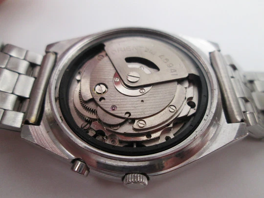 Orient Crystal 3 Stars. Acero. Dial texturizado verde. Calendario. Automático. Brazalete Orient Crystal 3 Stars. Acero. Dial texturizado verde. Calendario. Automático. Brazalete