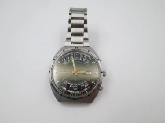 Orient Multi-Year Calendar. Automatic. Stainless steel. Bracelet. 1970's. Japan