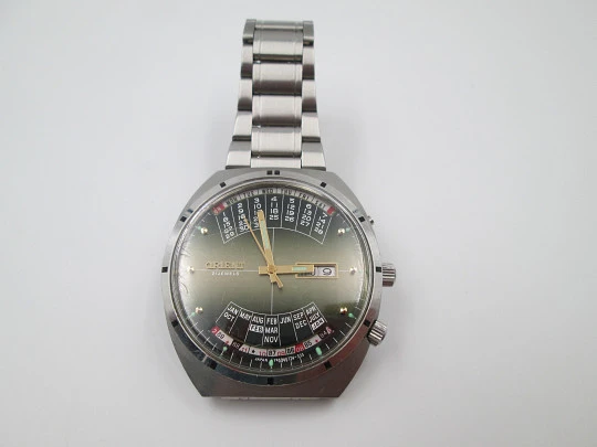 Orient Multi-Year Calendar. Automatic. Stainless steel. Bracelet. 1970's. Japan