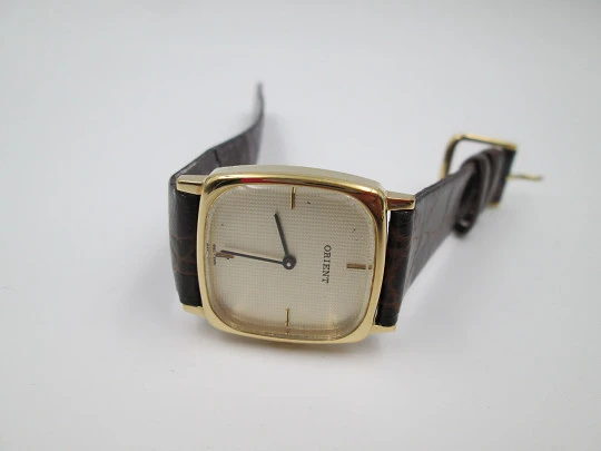 Orient women's dress watch. Gold plated and stainless steel. Manual wind. 1980's. Japan