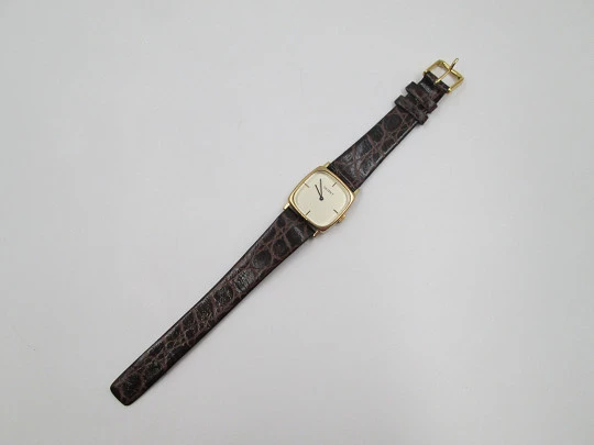 Orient women's dress watch. Gold plated and stainless steel. Manual wind. 1980's. Japan