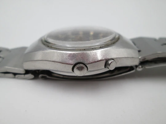 Orient. Acero inoxidable. Dial tornasolado azul. Calendario. Automático. Brazalete. 1970