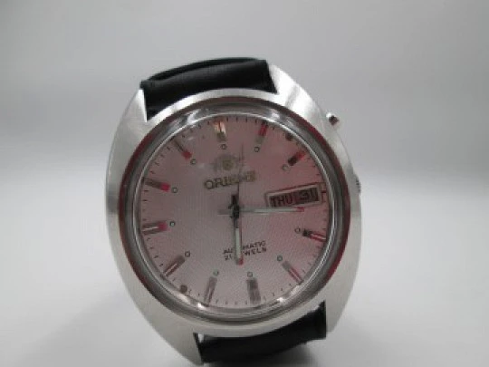 Orient. Automatic. Date & day. Strap. 1970's. Calendar. Steel. Japan