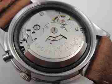 Orient. Stainless steel. Automatic. Date and day. Iridiscent dial. 1970's. Japan