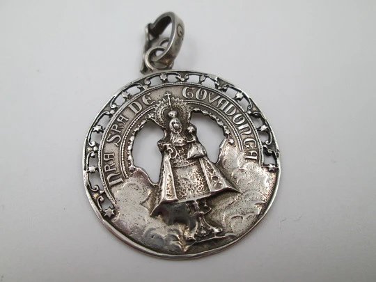 Our Lady of Covadonga openwork religious medal. Sterling silver. Spain. 1950's