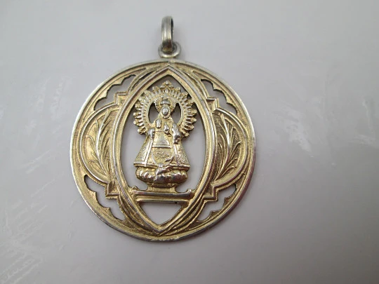 Our Lady of the Pillar openwork medal. Vermeil sterling silver. 1930's