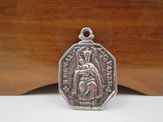 Our Lady of Valvanera medal. Sterling silver. Ring on top. Octagonal shape. Spain. 1900's