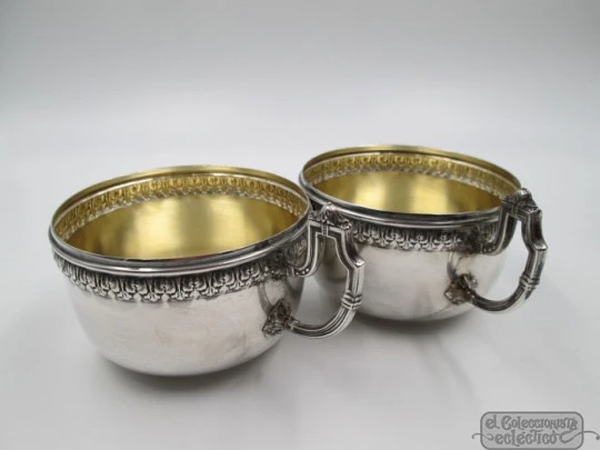 Pair breakfast cups. 916 sterling silver and porcelain. 1920's. Sugrañes