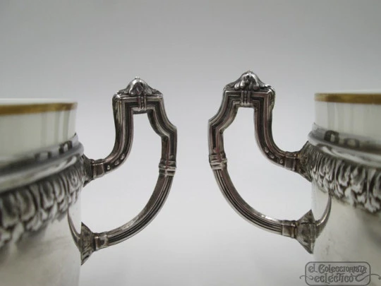 Pair breakfast cups. 916 sterling silver and porcelain. 1920's. Sugrañes
