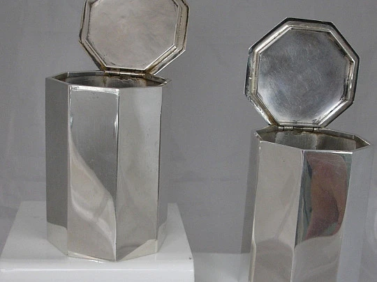 Pair of octagonal boxes. 925 sterling silver. Spain. Circa 1970's