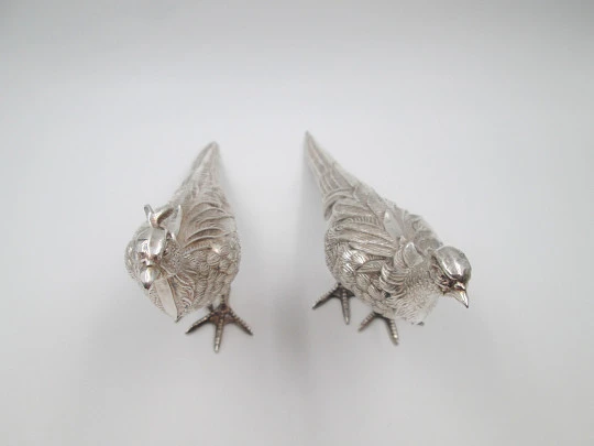 Pair of ornamental pheasants. 925 thousandths sterling silver. Spain. 1970's Pair of ornamental pheasants. 925 thousandths sterling silver. Spain. 1970's