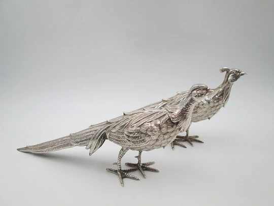 Pair of ornamental pheasants. 925 thousandths sterling silver. Spain. 1970's Pair of ornamental pheasants. 925 thousandths sterling silver. Spain. 1970's