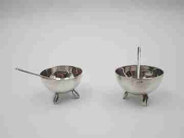 Pair salt shakers. 900 sterling silver. Footed bowlsm shape. El Salvador. 1980's