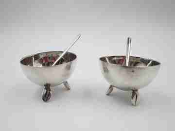 Pair salt shakers. 900 sterling silver. Footed bowlsm shape. El Salvador. 1980's