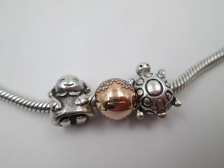 Pandora 925 Sterling Silver Necklace Ball Clasp Three Charms El Coleccionista Eclectico