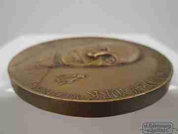 Papa Pablo VI. Misión de paz en la ONU. Bronce. 1965. Albino Manca