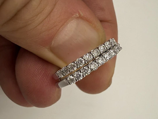 Pareja de alianzas. Oro blanco 18k y diamantes. Gemco Jewels. 2010