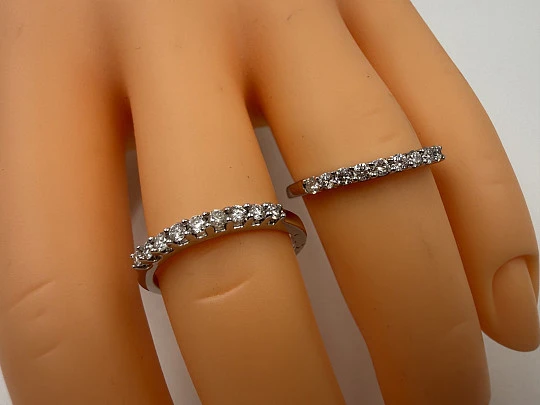 Pareja de alianzas. Oro blanco 18k y diamantes. Gemco Jewels. 2010